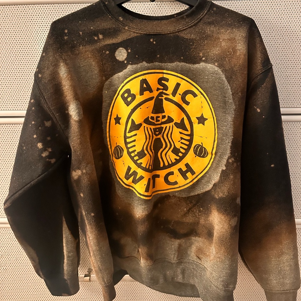 Gildan Black Heavy Blend Sweatshirt with Tag Detail